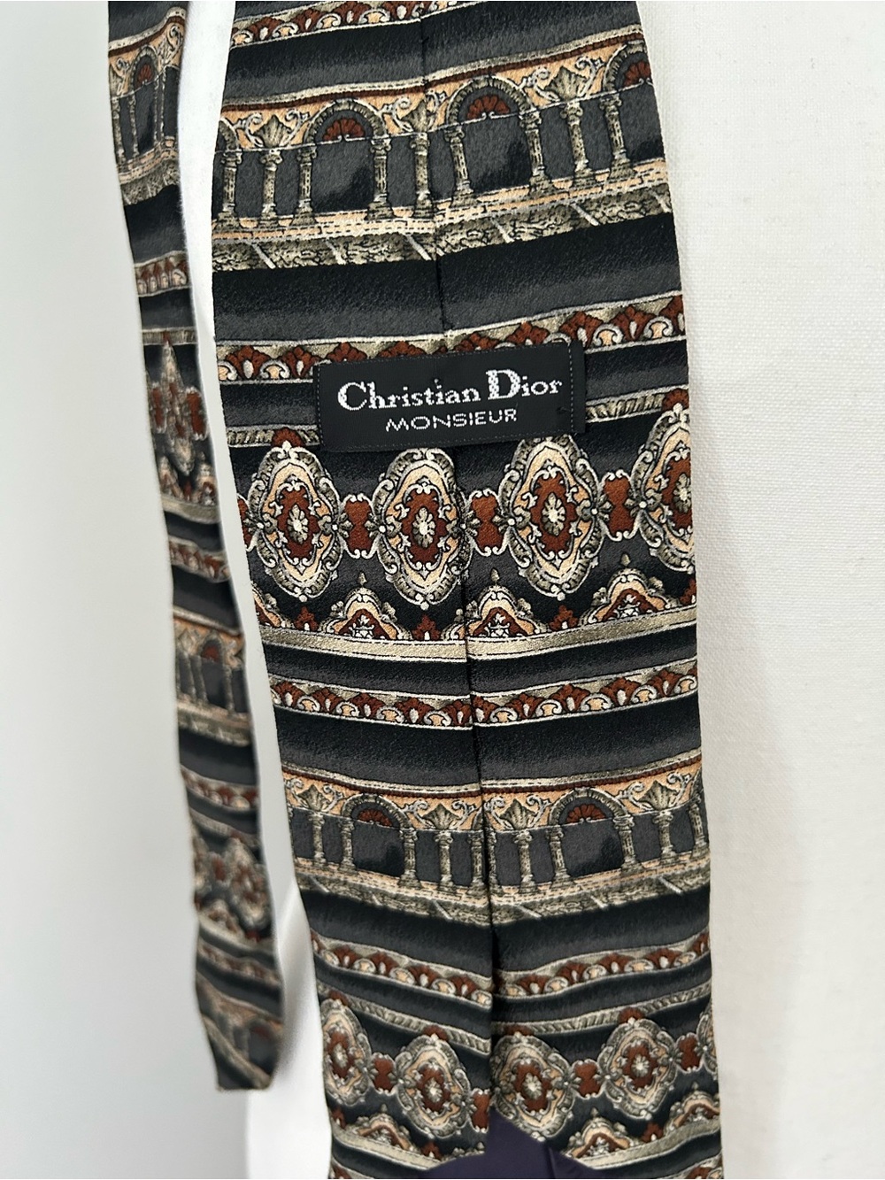 Christian Dior vintage 100% silk tie
